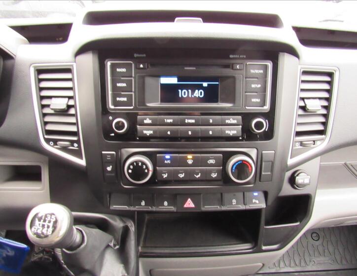 Hyundai H 350 13