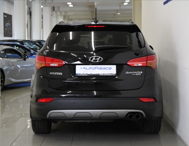 Hyundai Santa Fe 4