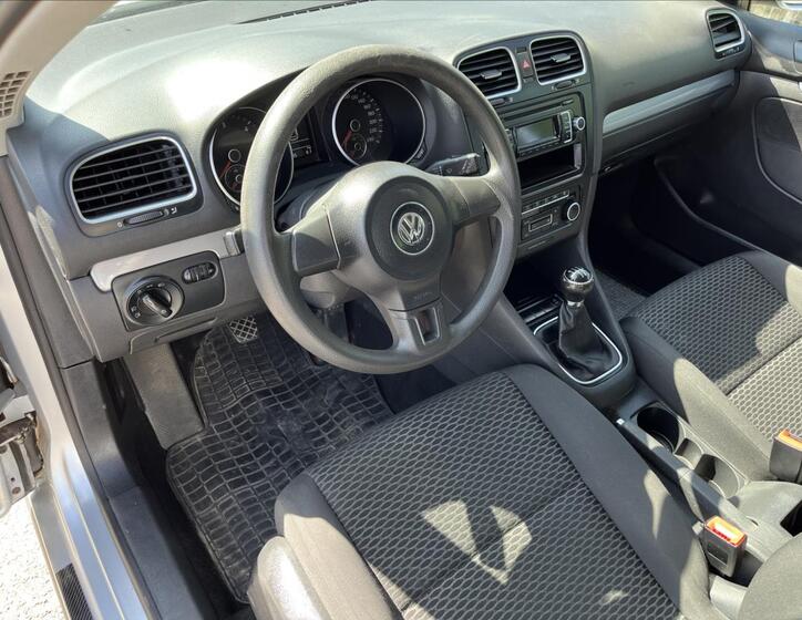 Volkswagen Golf 9