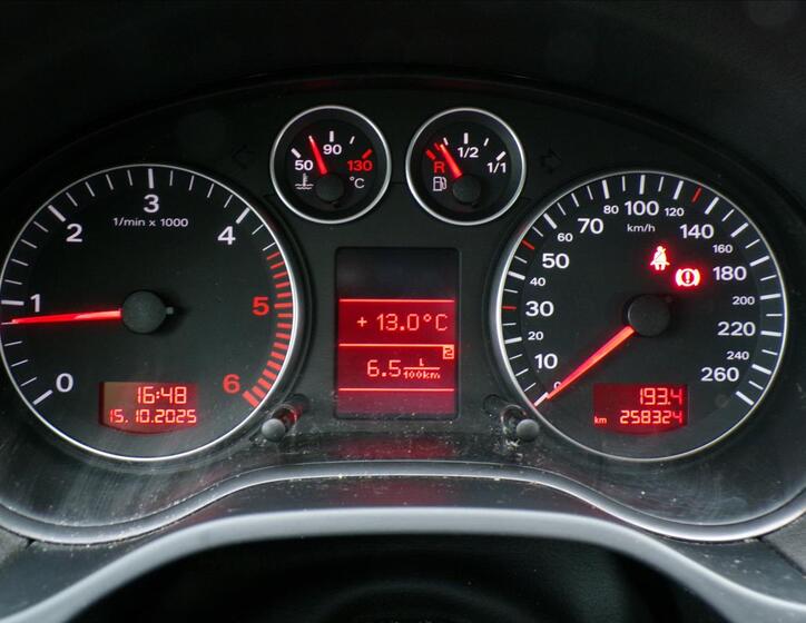 Audi A3 8