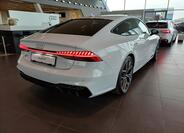 Audi S7 5