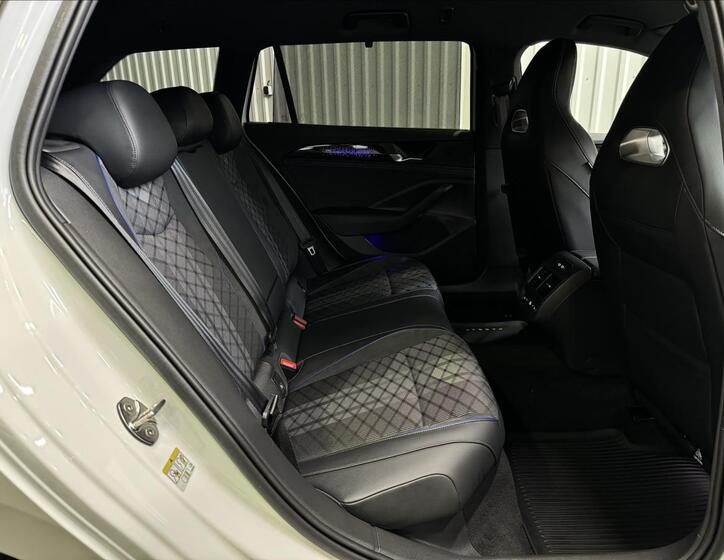 Volkswagen Passat 42