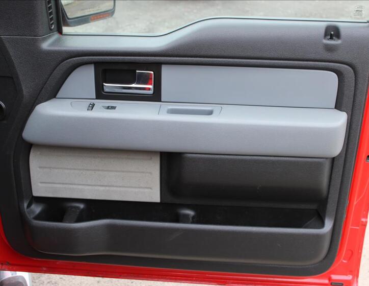 Ford F-150 28