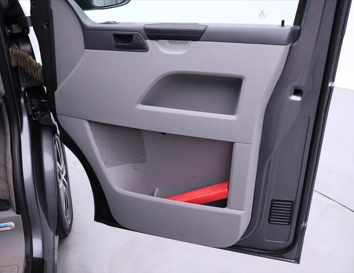 Volkswagen California 14