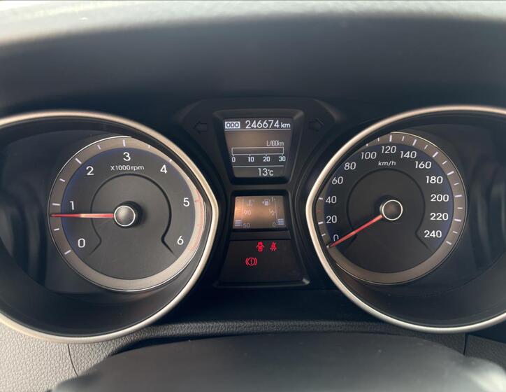 Hyundai i30 14