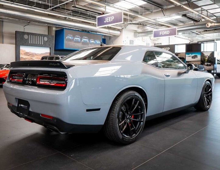 Dodge Challenger 7