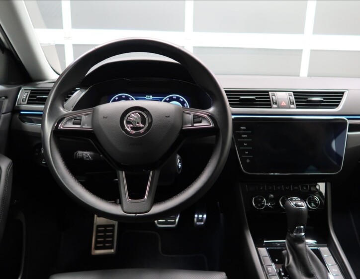 Škoda Superb 15