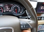 Audi A8 44