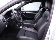 Audi Q3 12