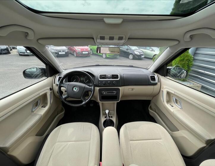 Škoda Roomster 9