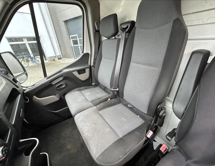Renault Master 19