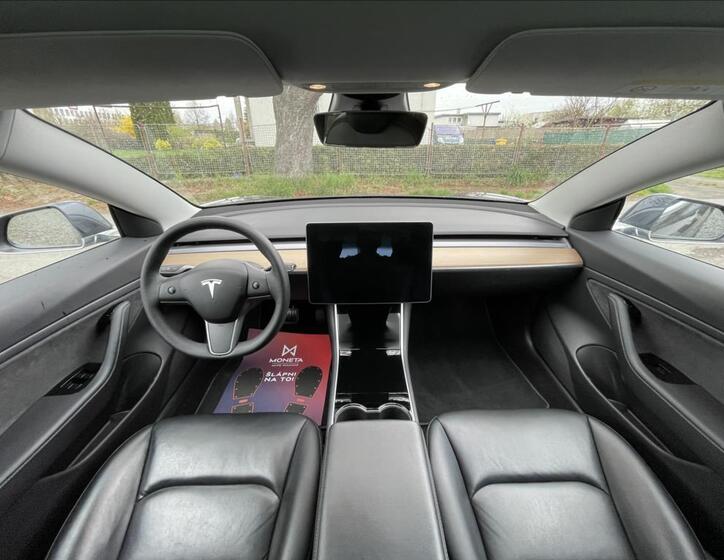 Tesla Model 3 16