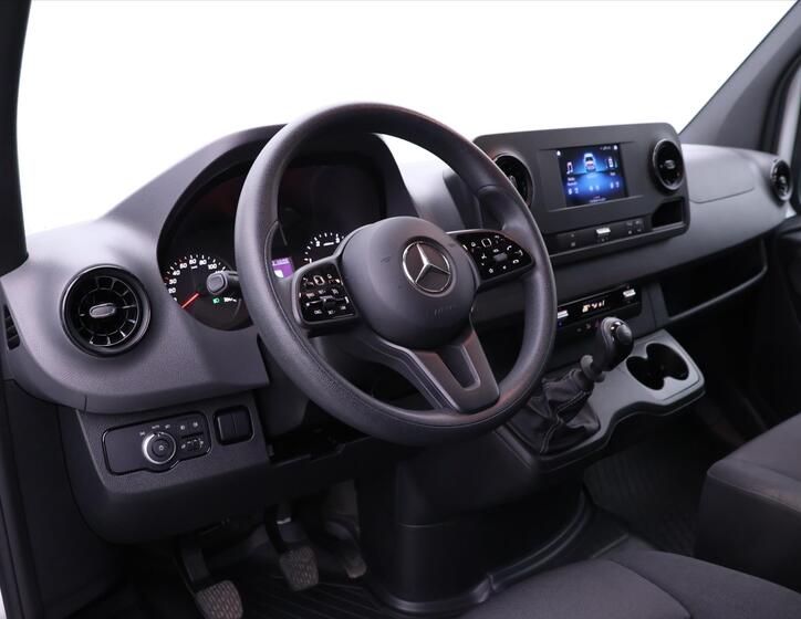 Mercedes-Benz Sprinter 29