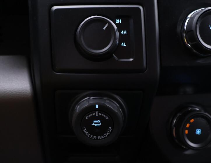 Ford F-150 28