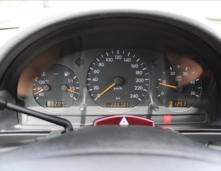 Mercedes-Benz Třídy M 15