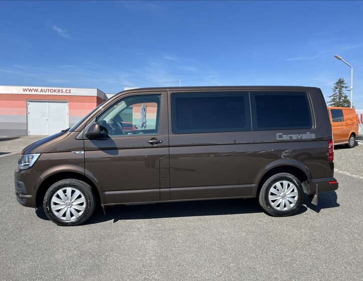 Volkswagen Caravelle 9