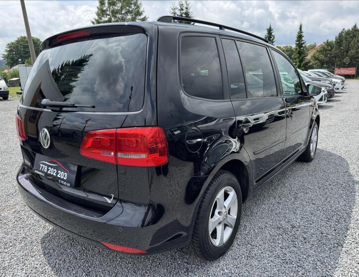 Volkswagen Touran 7
