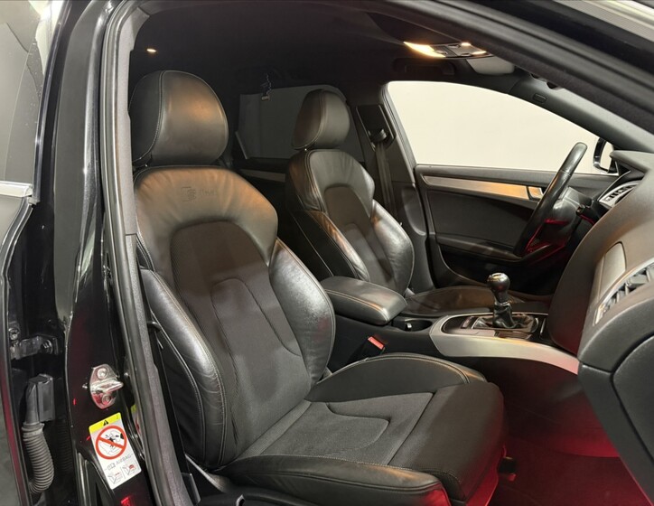 Audi A4 24