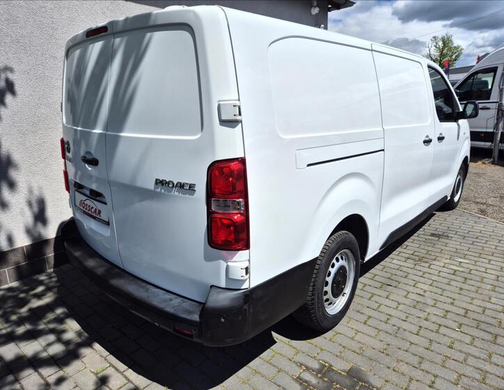 Toyota ProAce 6