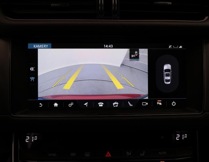 Jaguar XF 32