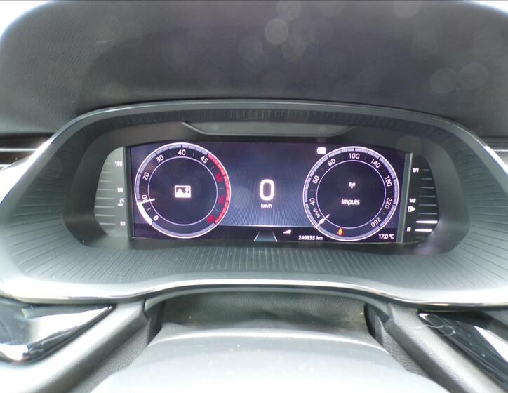 Škoda Octavia 8