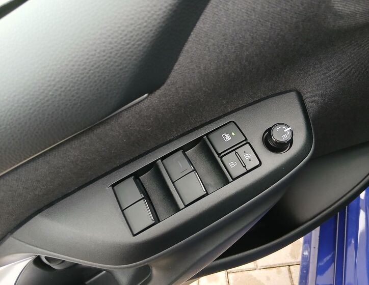 Toyota Yaris 17