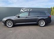 Volkswagen Passat 10