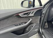 Audi Q7 23