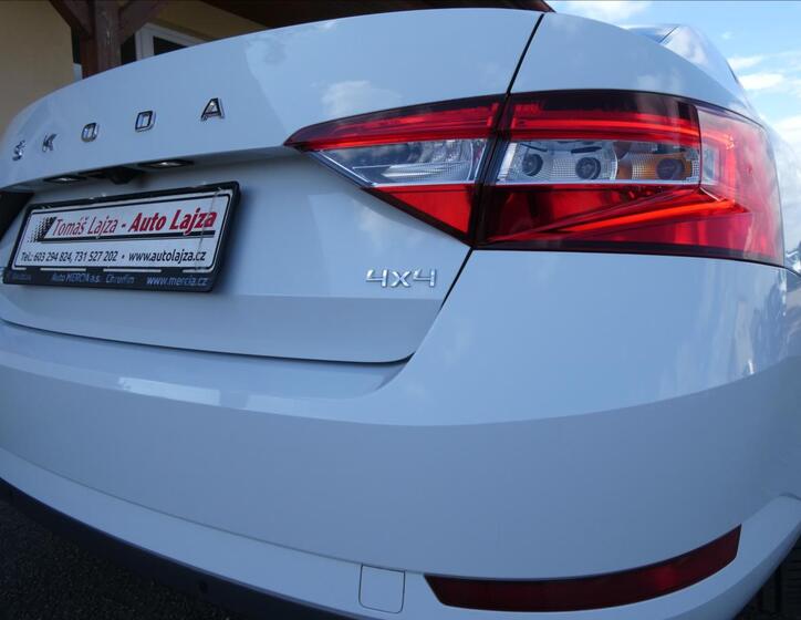 Škoda Superb 10
