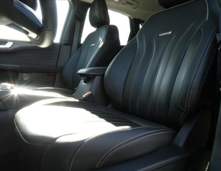 Ford Kuga 38