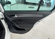 Volkswagen Golf 29