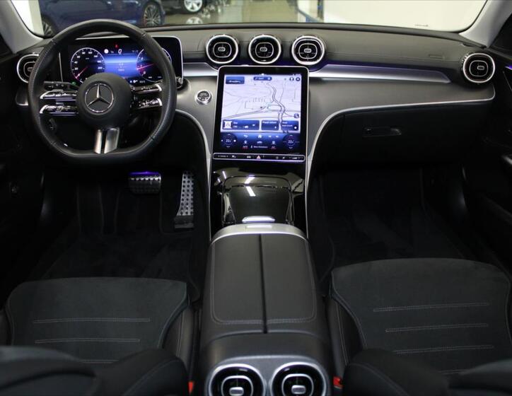 Mercedes-Benz Třídy C 8