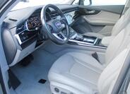 Audi Q7 9