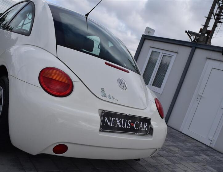 Volkswagen New Beetle 12