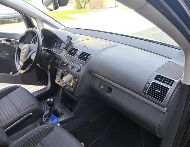 Volkswagen Touran 34