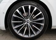 Škoda Superb 9