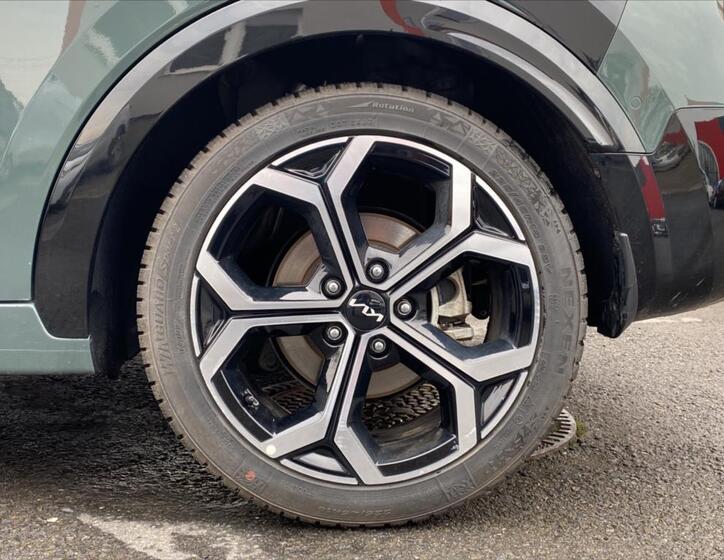 KIA Niro 9