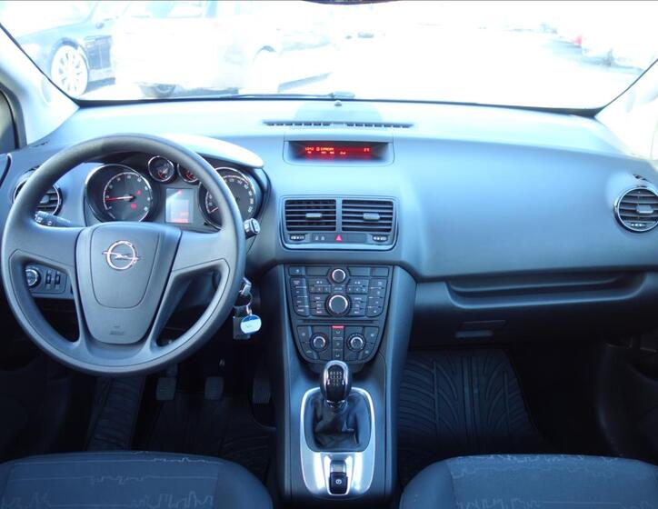 Opel Meriva 18