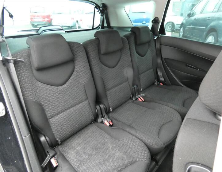 Peugeot 308 13