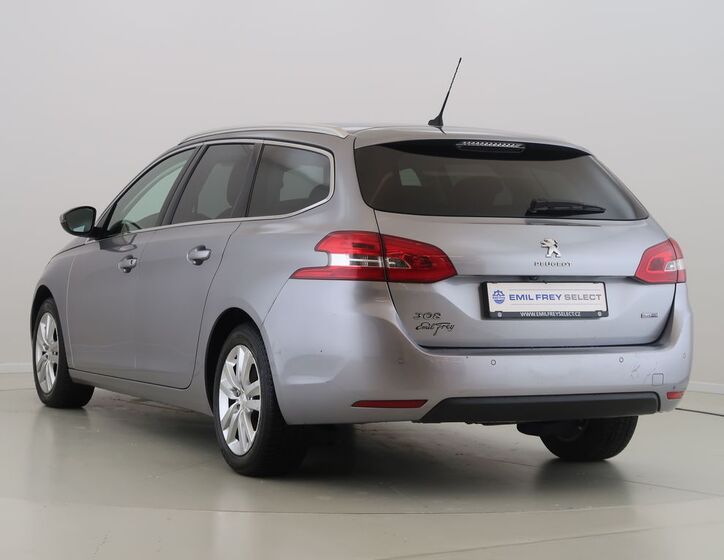 Peugeot 308 7