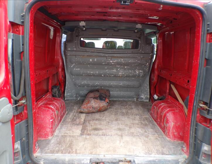 Renault Trafic 16