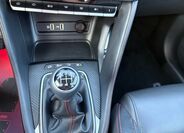 MG ZS 11