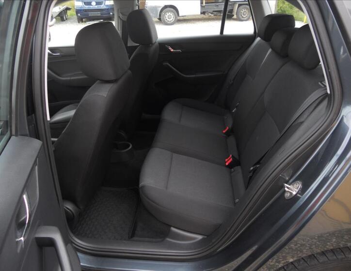 Škoda Rapid 16