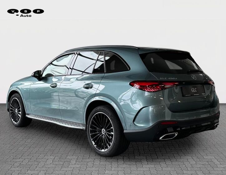 Mercedes-Benz Ostatní 4