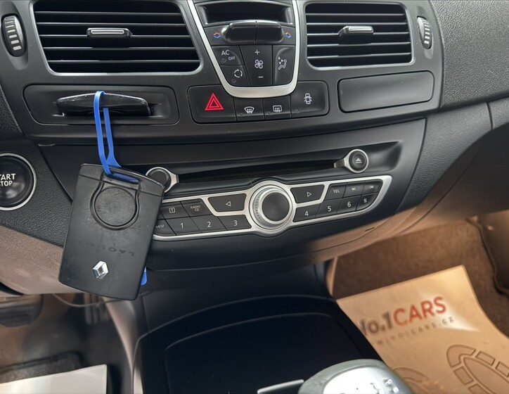 Renault Laguna 10