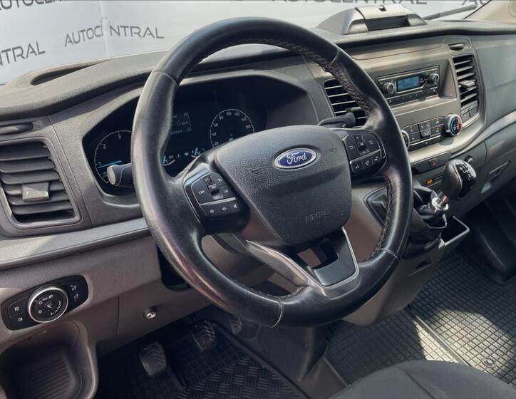 Ford Transit 13