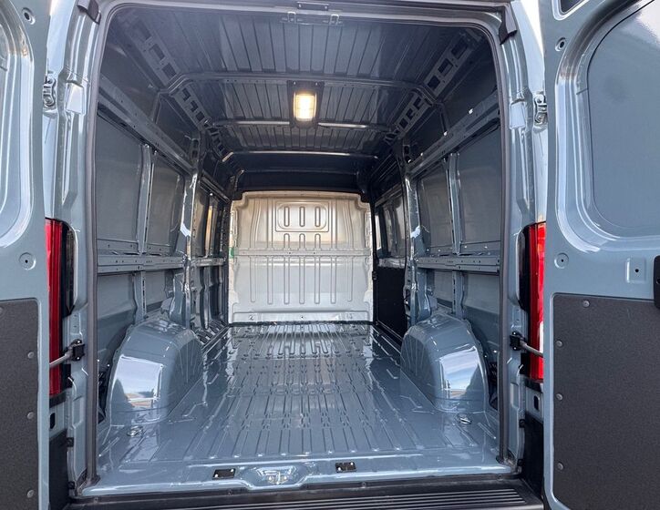 Toyota Proace Max 10