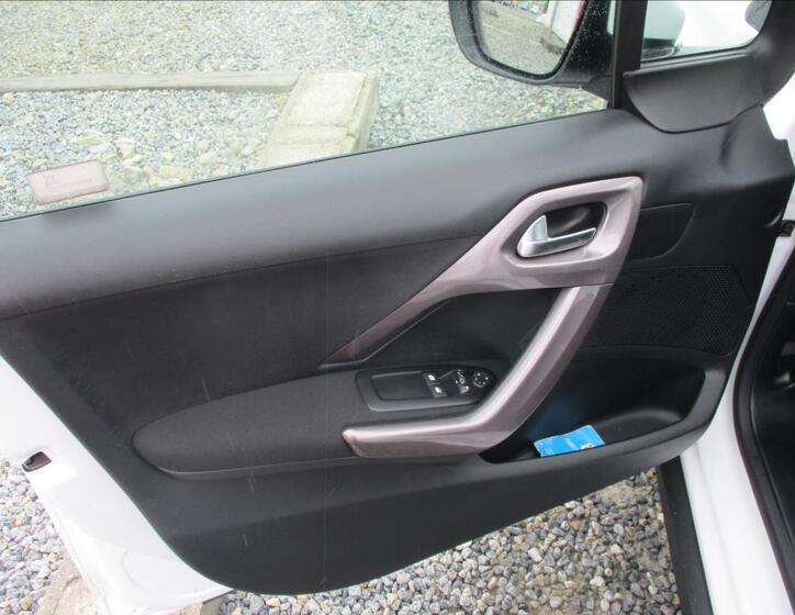 Peugeot 2008 21
