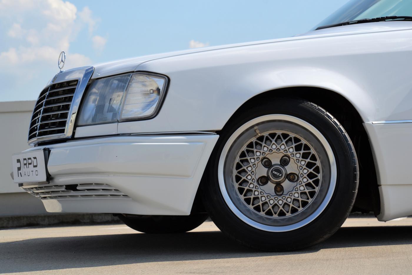 Mercedes-Benz 124
