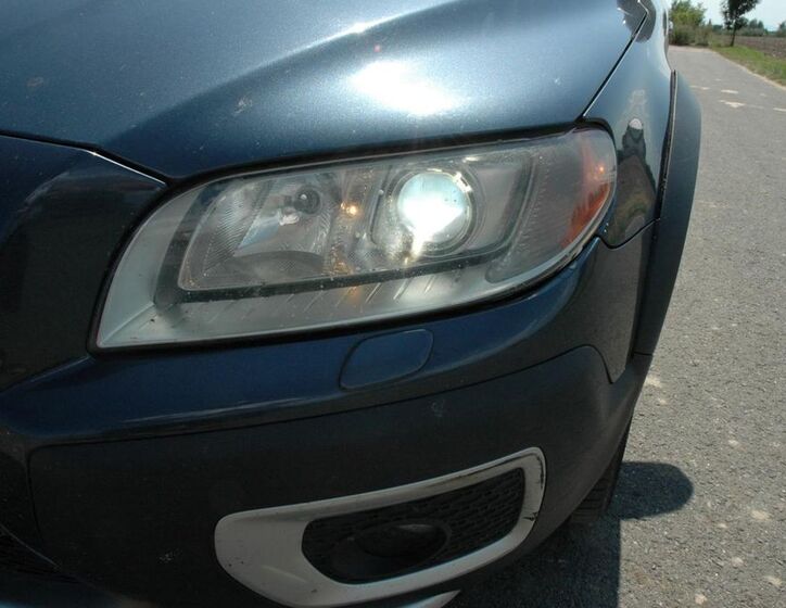 Volvo XC70 8